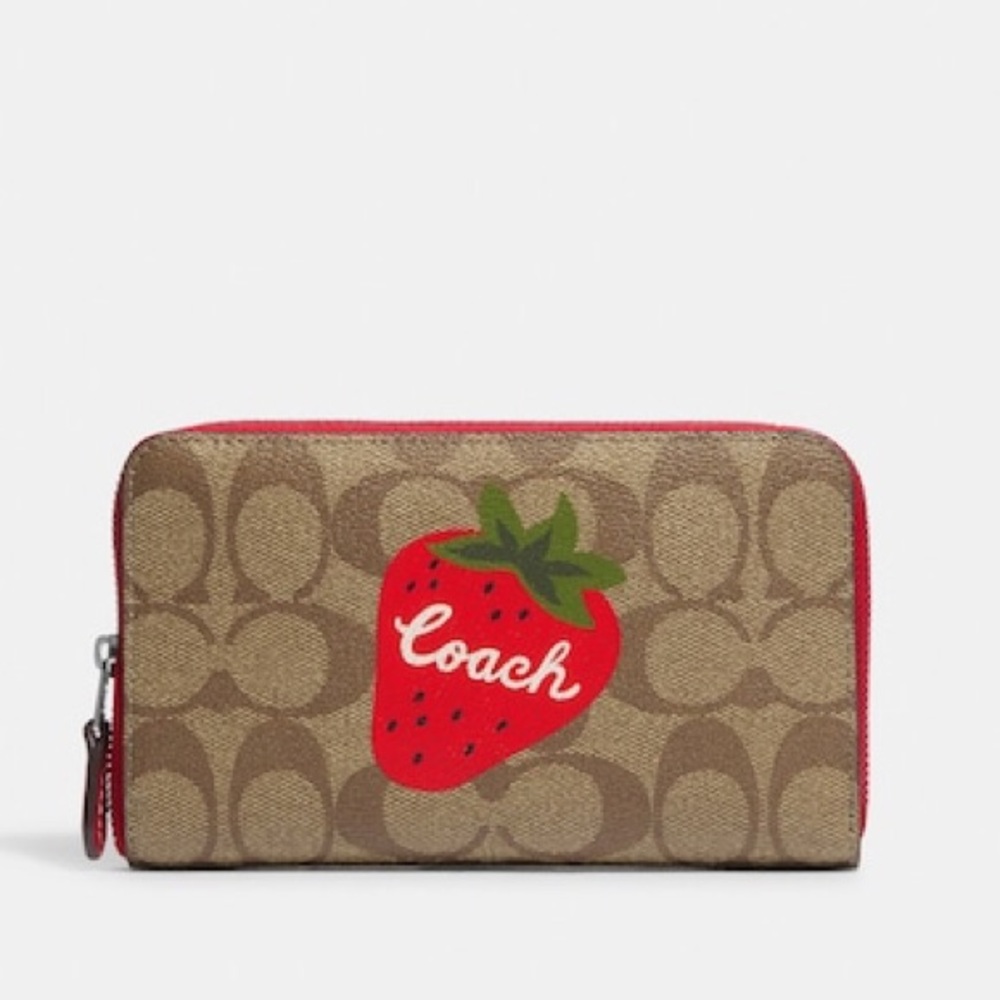 Coach medium zip Wallet